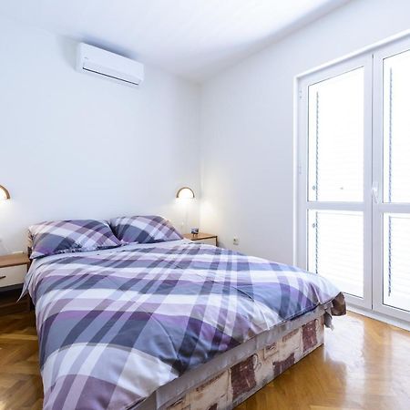Apartment Tija Two Bedroom Apartment With Balcony And Partial Sea View Dubrovnik Exterior foto